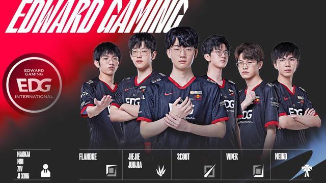 也展示了她 也展示了她